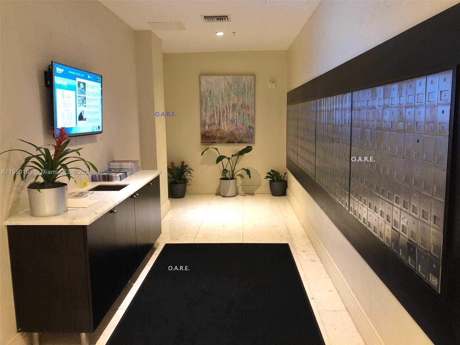 TIDES ON HOLLYWOOD BEACH - Residential Lease
