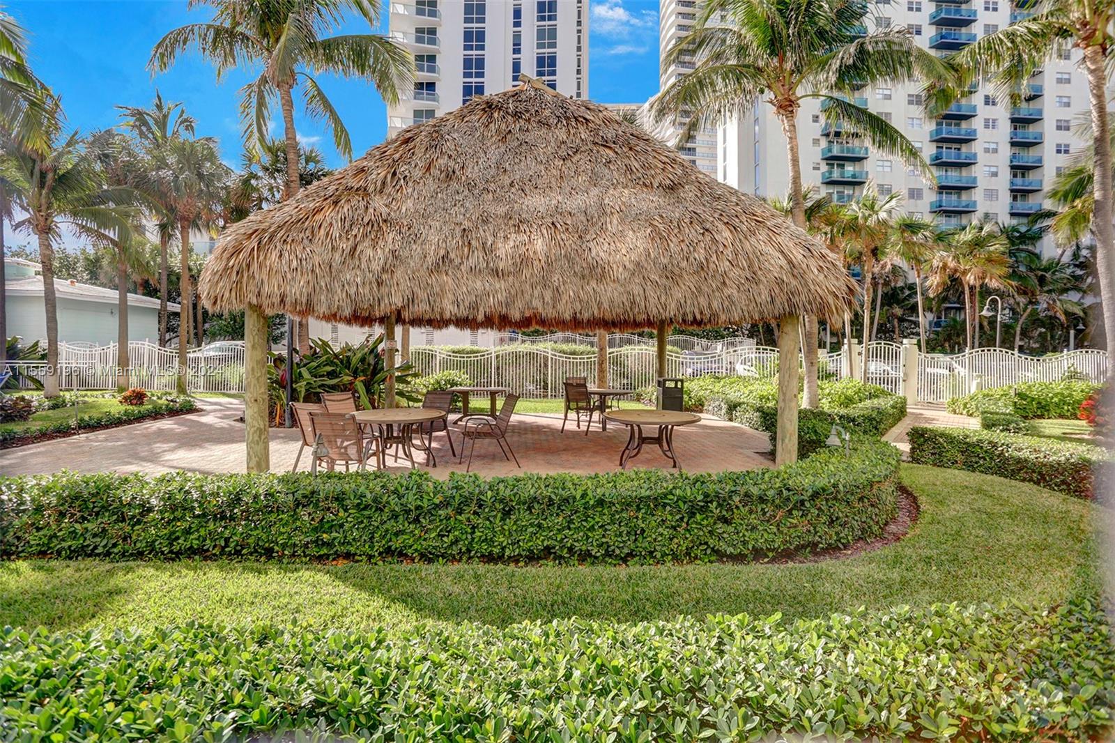 TIDES ON HOLLYWOOD BEACH - Residential Lease