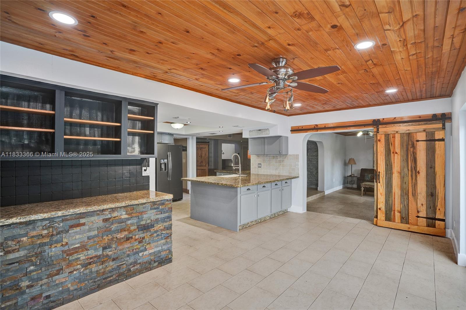 COVE HOMESITES - Residential