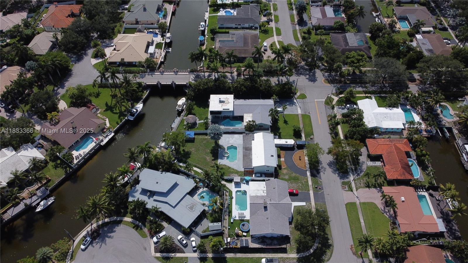 COVE HOMESITES - Residential