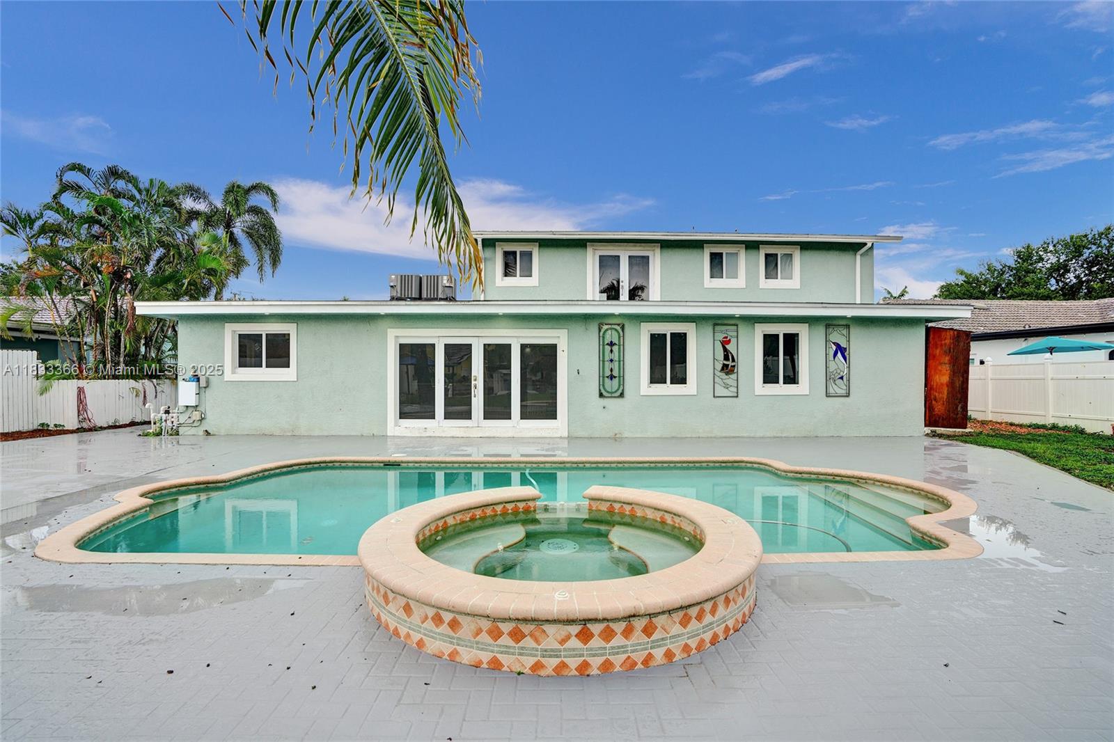 COVE HOMESITES - Residential