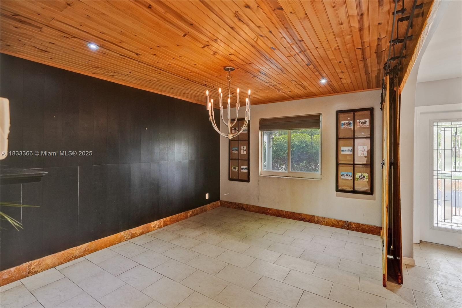 COVE HOMESITES - Residential