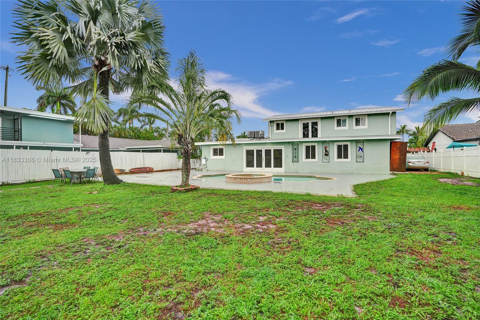 COVE HOMESITES - Residential