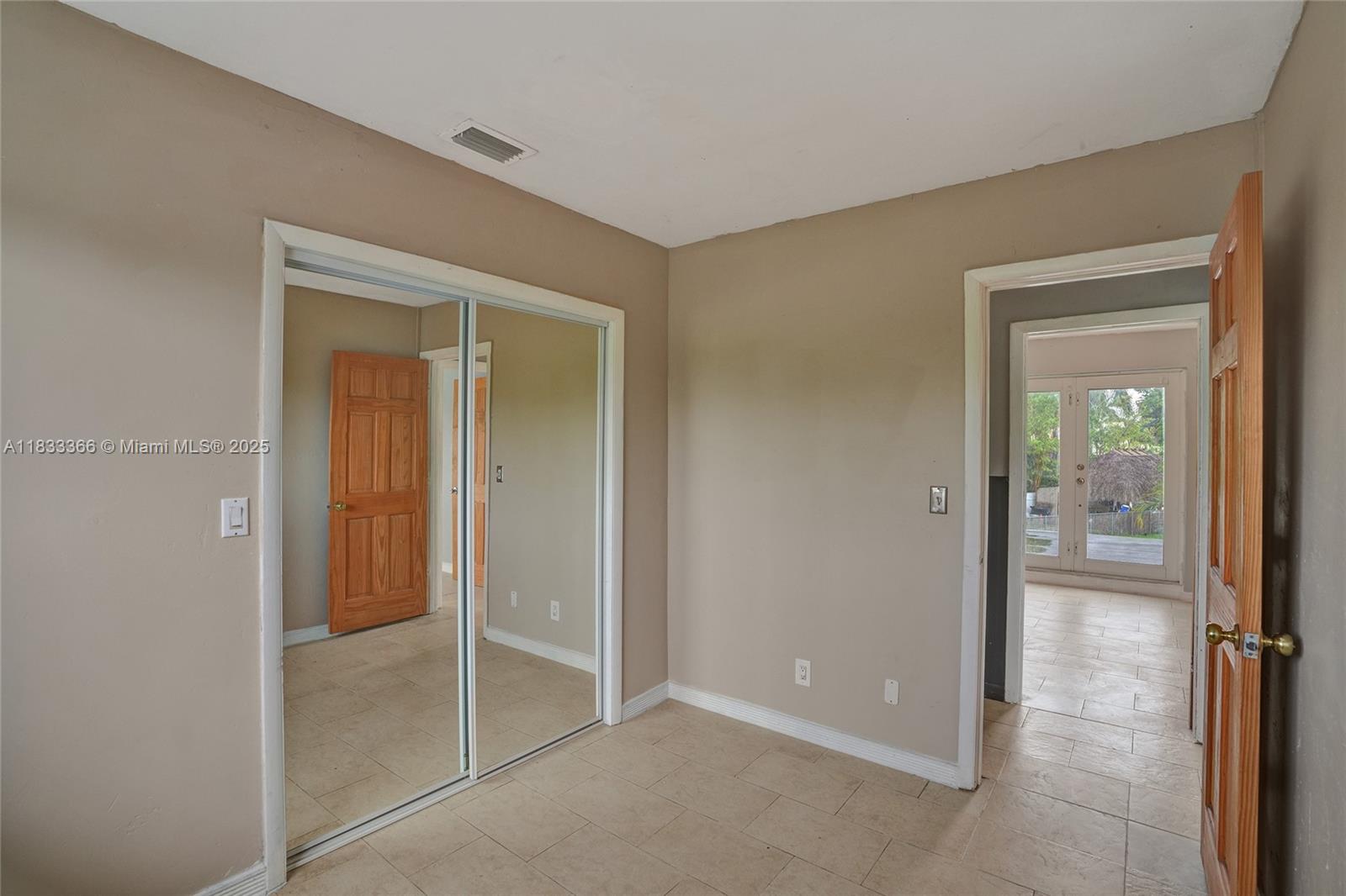 COVE HOMESITES - Residential