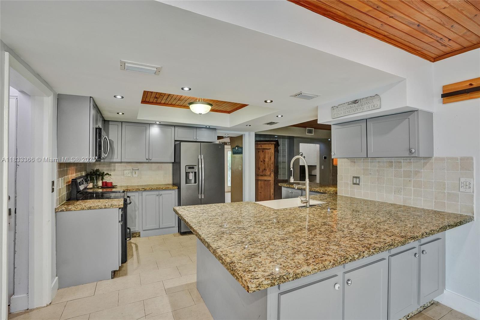 COVE HOMESITES - Residential