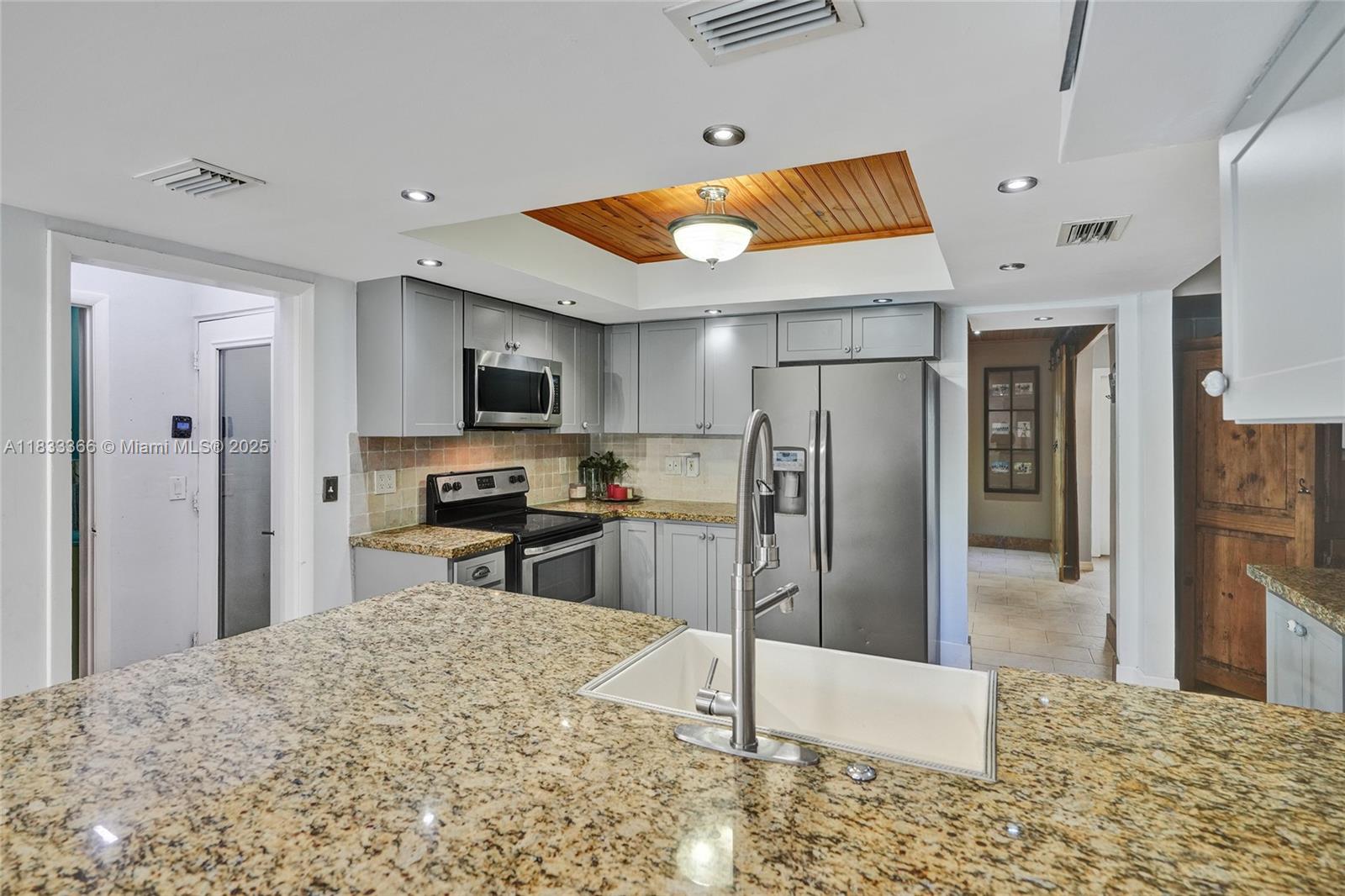 COVE HOMESITES - Residential