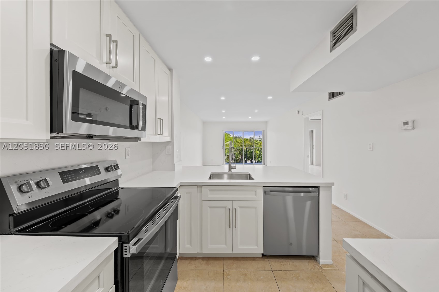 7900 Camino Cir 406