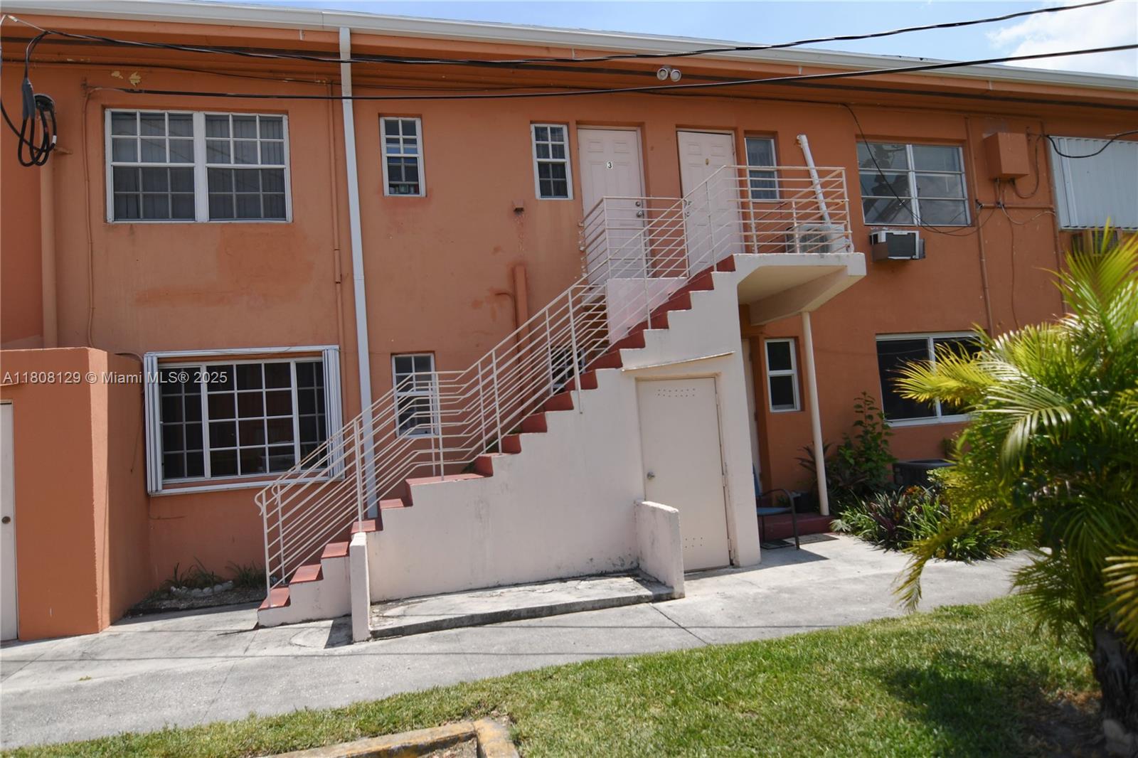 CORAL GARDENS CONDO BLDG - Residential