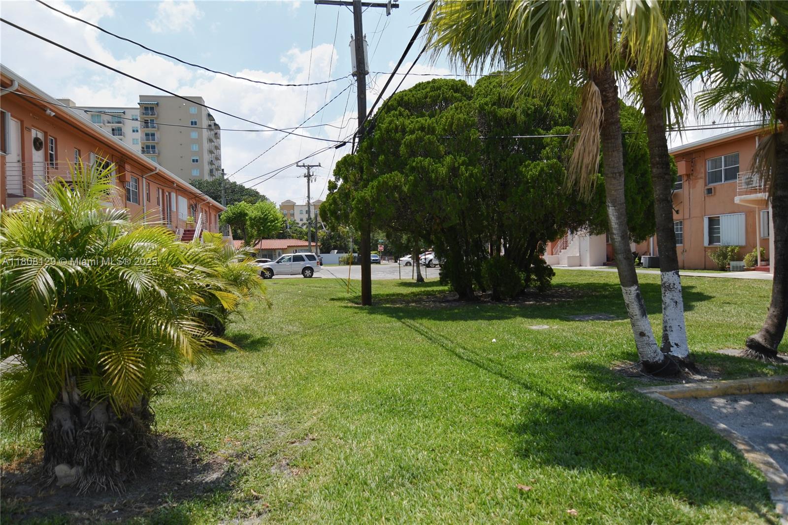 CORAL GARDENS CONDO BLDG - Residential