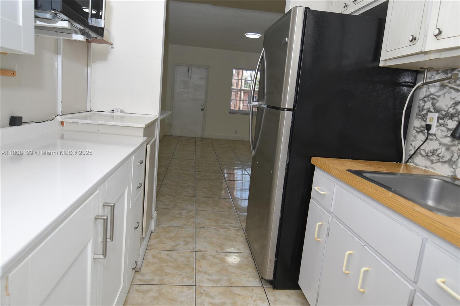 CORAL GARDENS CONDO BLDG - Residential