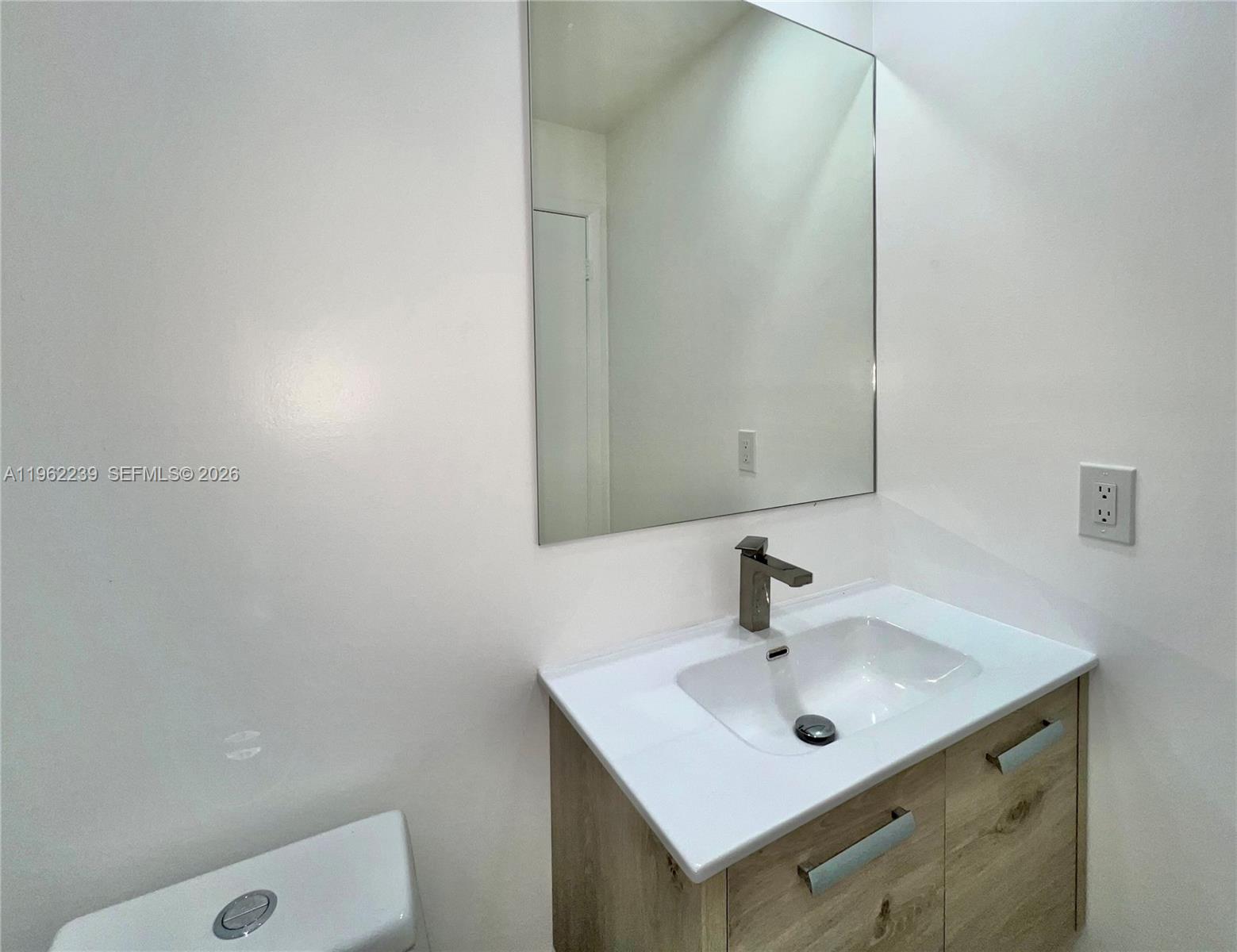 SOUTHPORT SQUARE CONDO - Residential