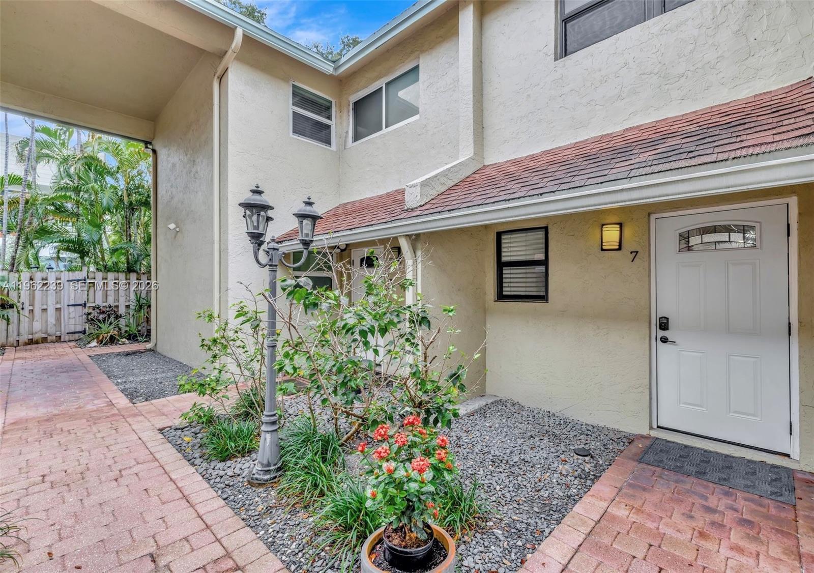 SOUTHPORT SQUARE CONDO - Residential