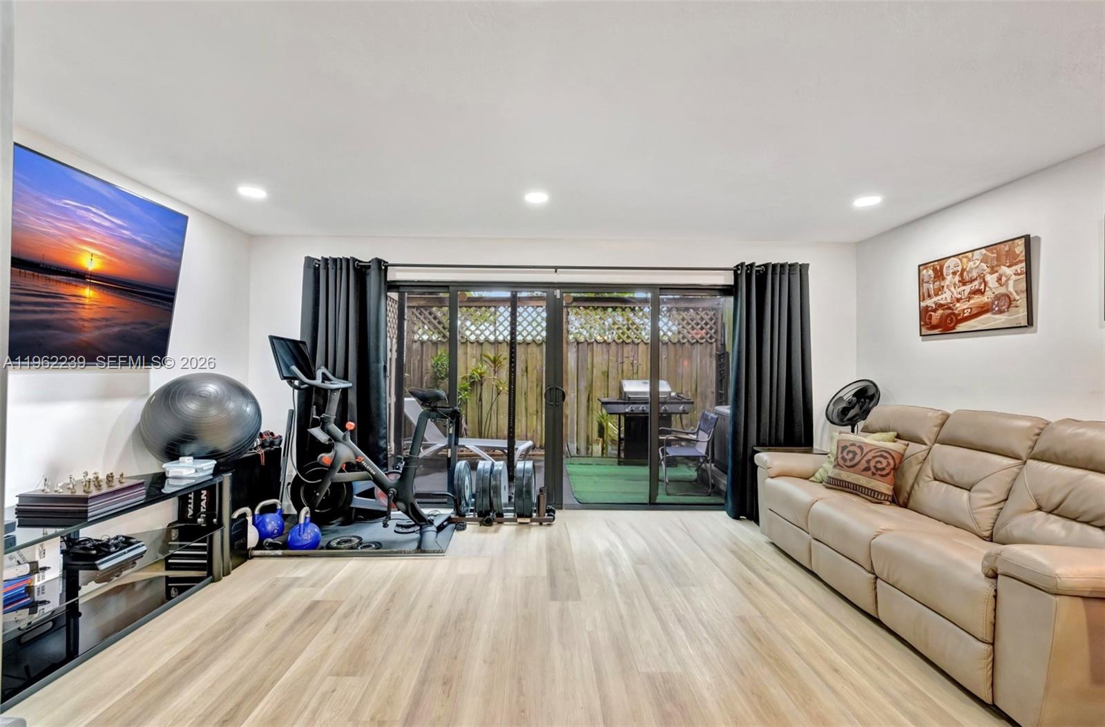 SOUTHPORT SQUARE CONDO - Residential