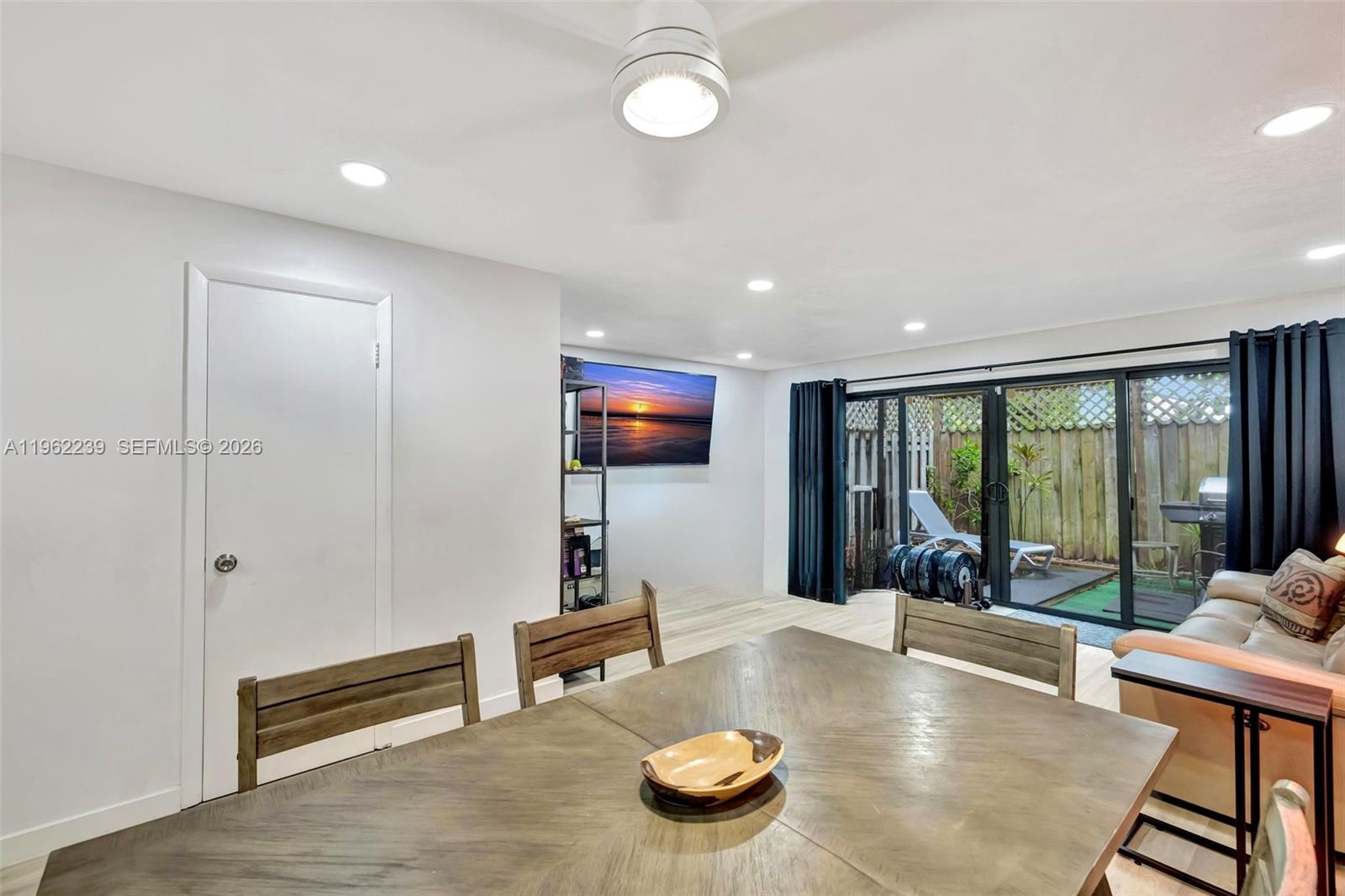 SOUTHPORT SQUARE CONDO - Residential