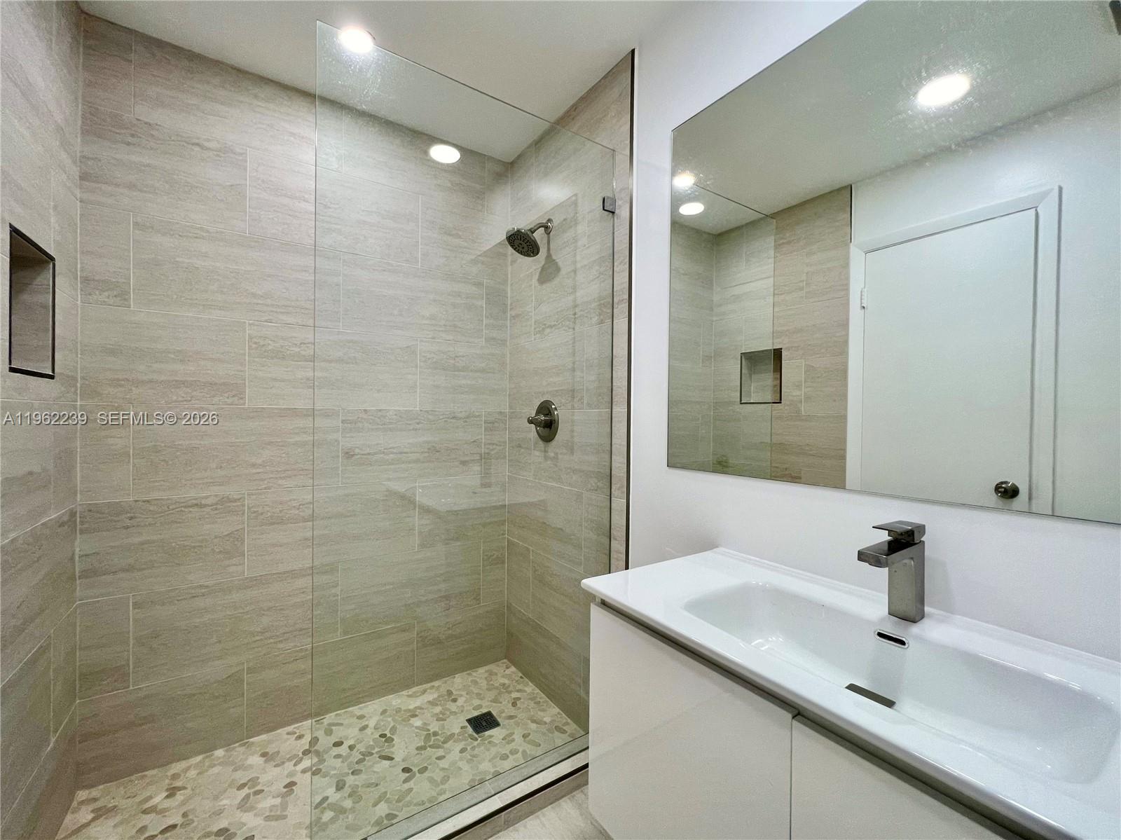 SOUTHPORT SQUARE CONDO - Residential