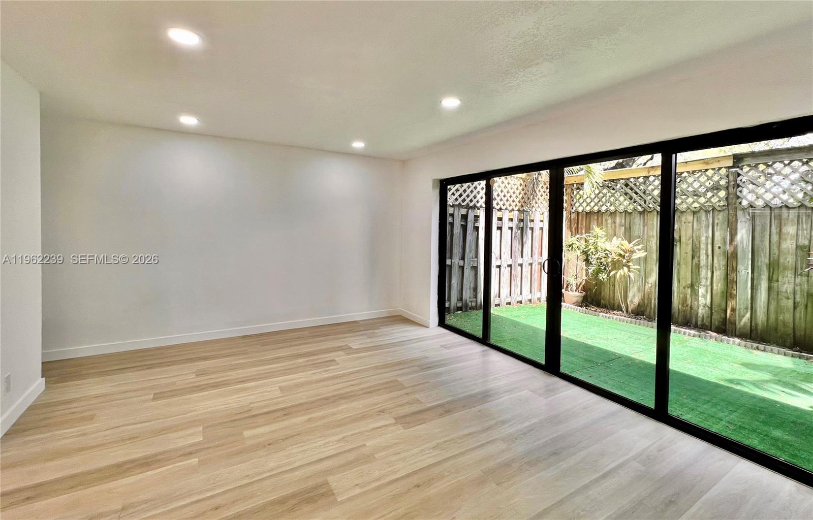 SOUTHPORT SQUARE CONDO - Residential