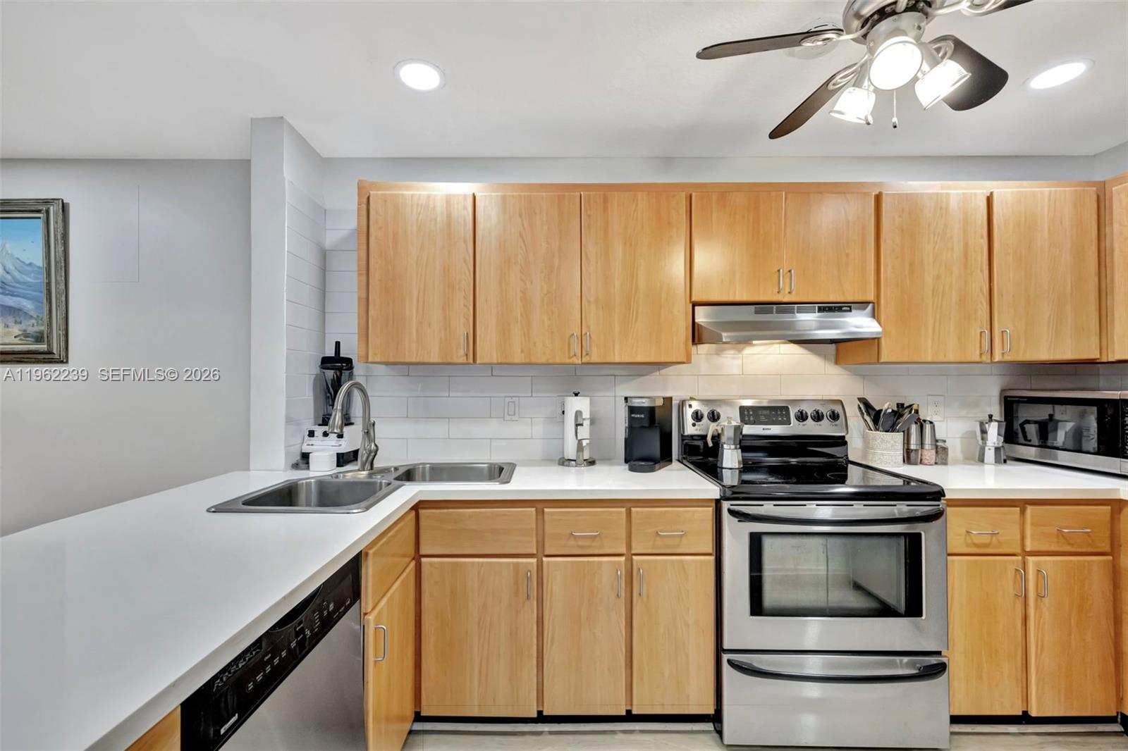 SOUTHPORT SQUARE CONDO - Residential