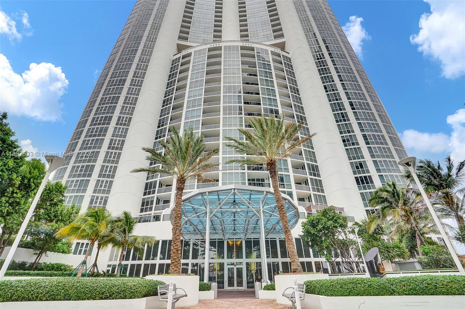 TRUMP ROYALE CONDO - Residential