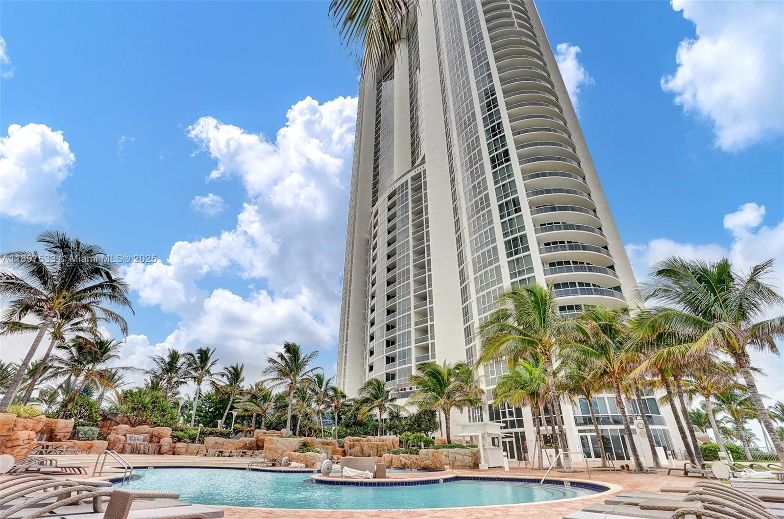 TRUMP ROYALE CONDO - Residential