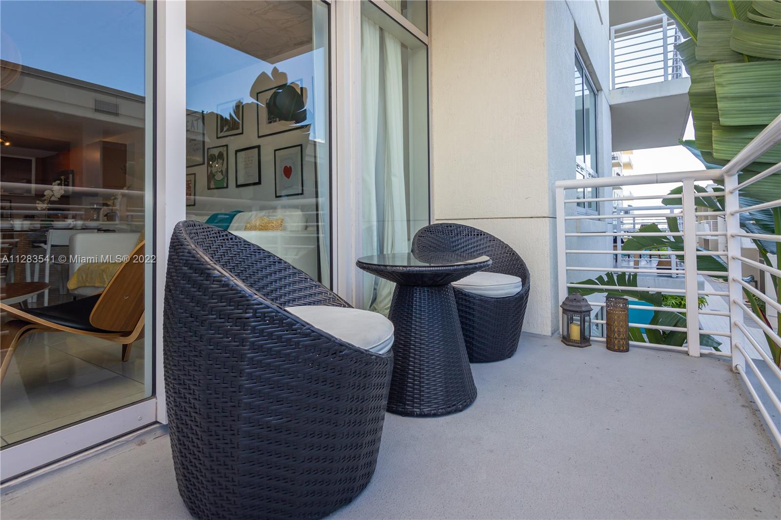 MIDBLOCK MIAMI CONDO - Residential Lease