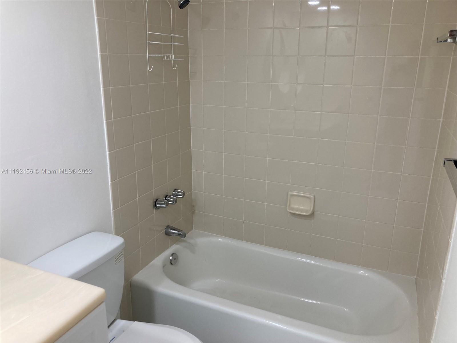 SPANISH TRACE CONDO - Residential Lease