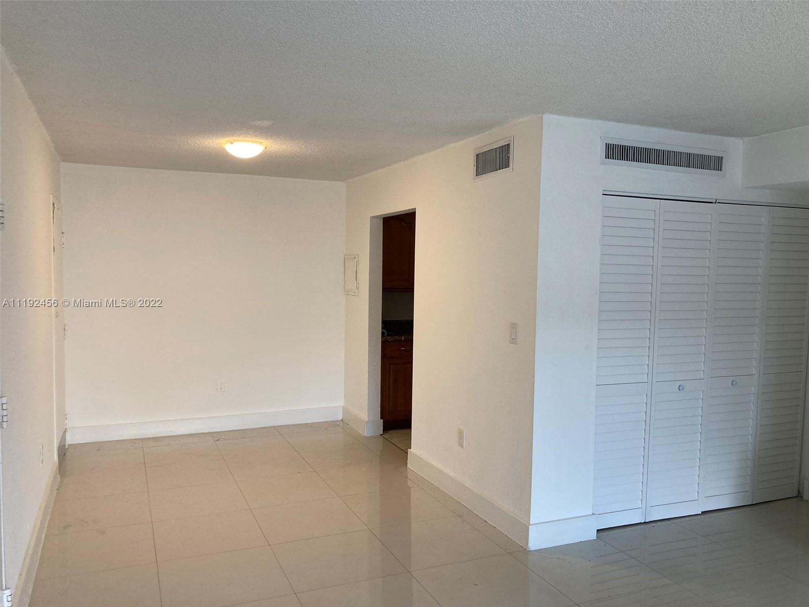 SPANISH TRACE CONDO - Residential Lease