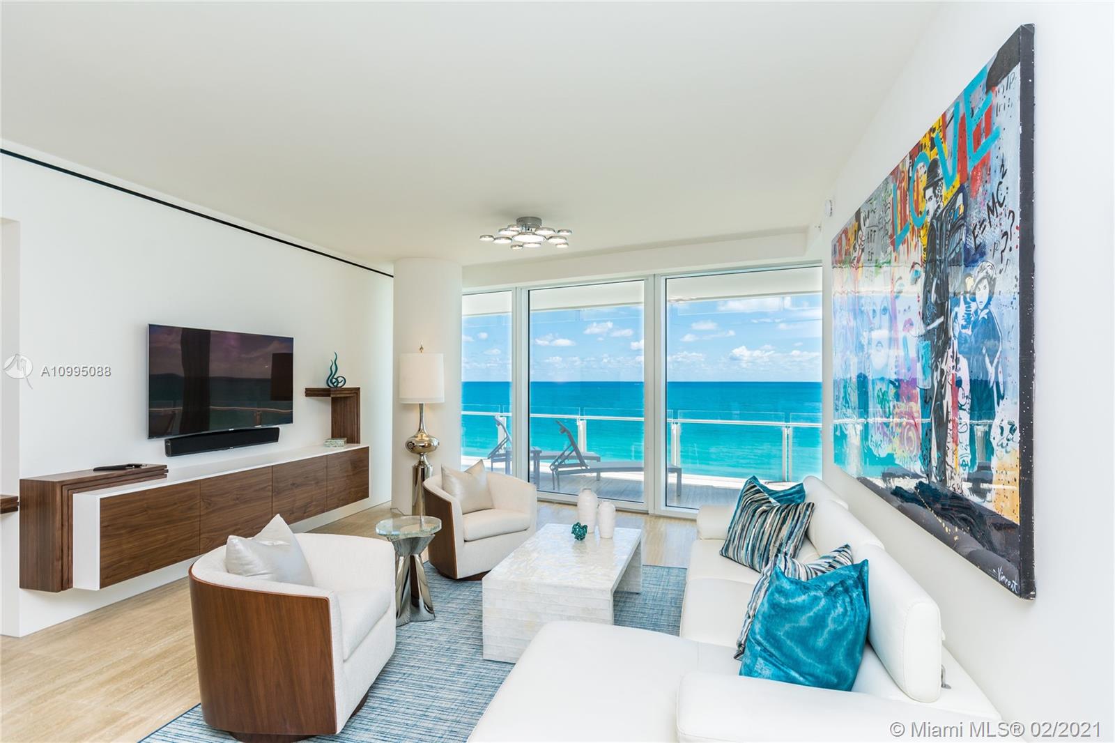 SURF CLUB CONDO - Residential