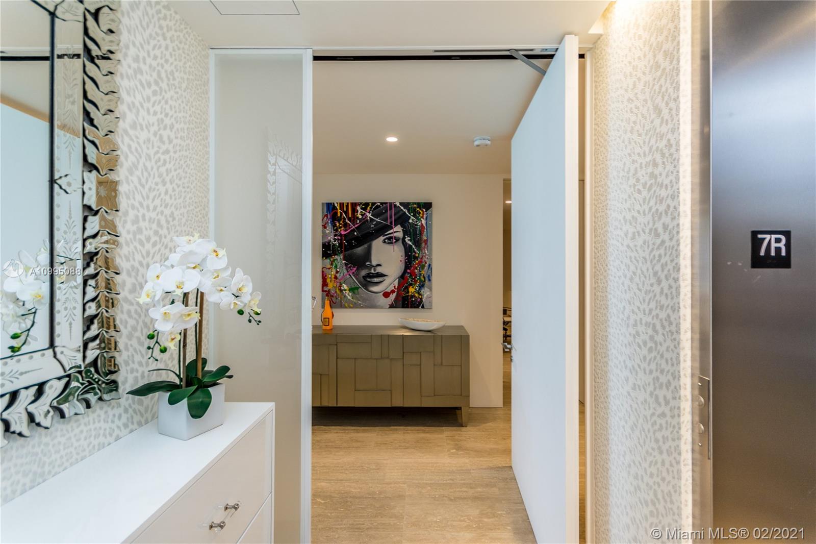 SURF CLUB CONDO - Residential