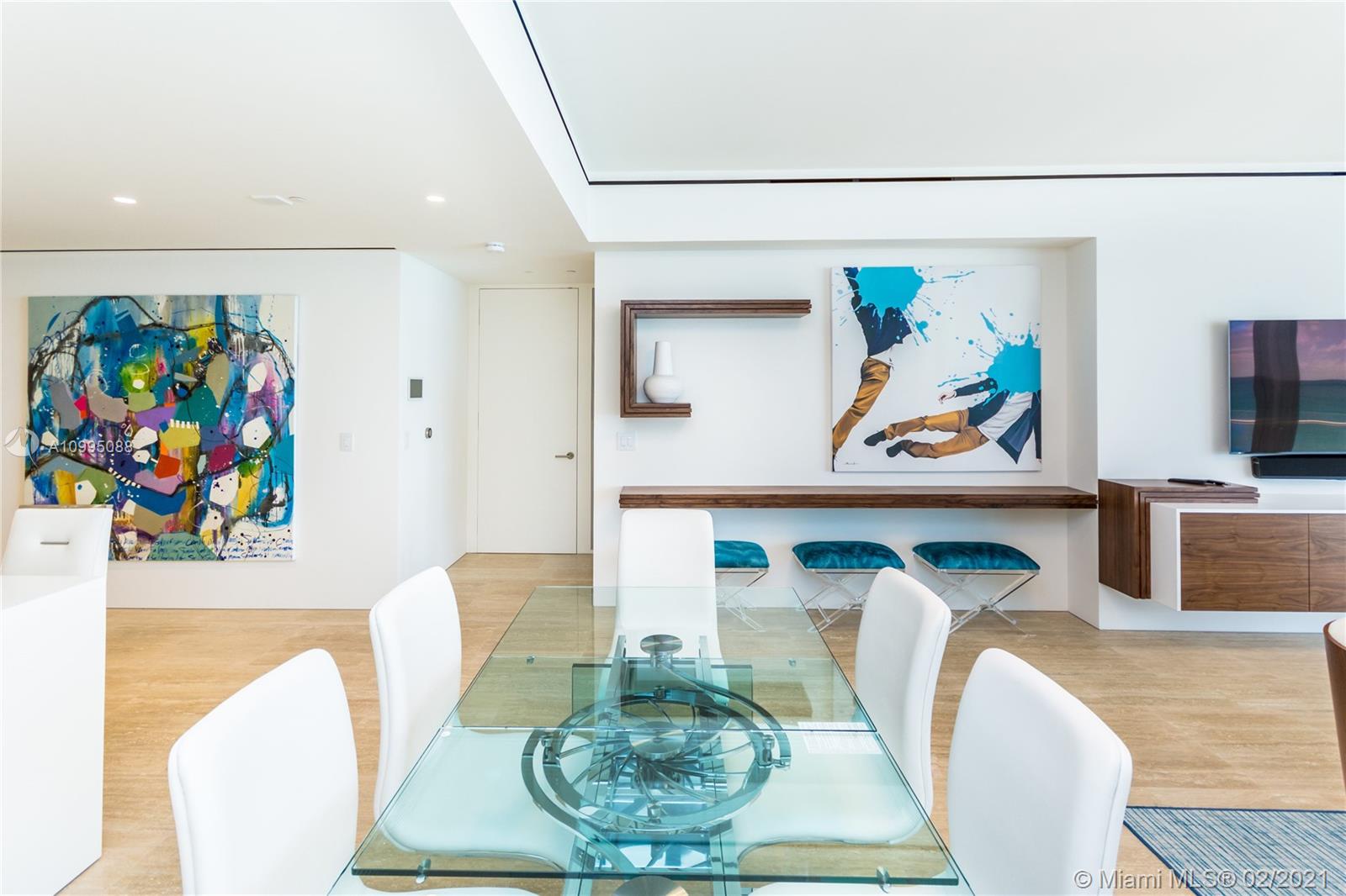 SURF CLUB CONDO - Residential