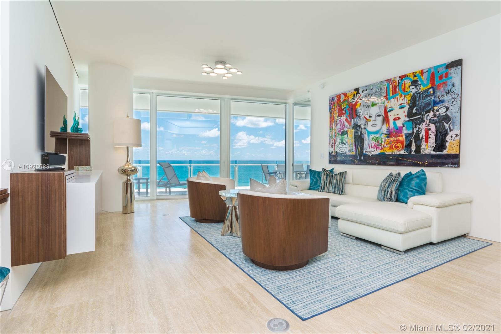 SURF CLUB CONDO - Residential