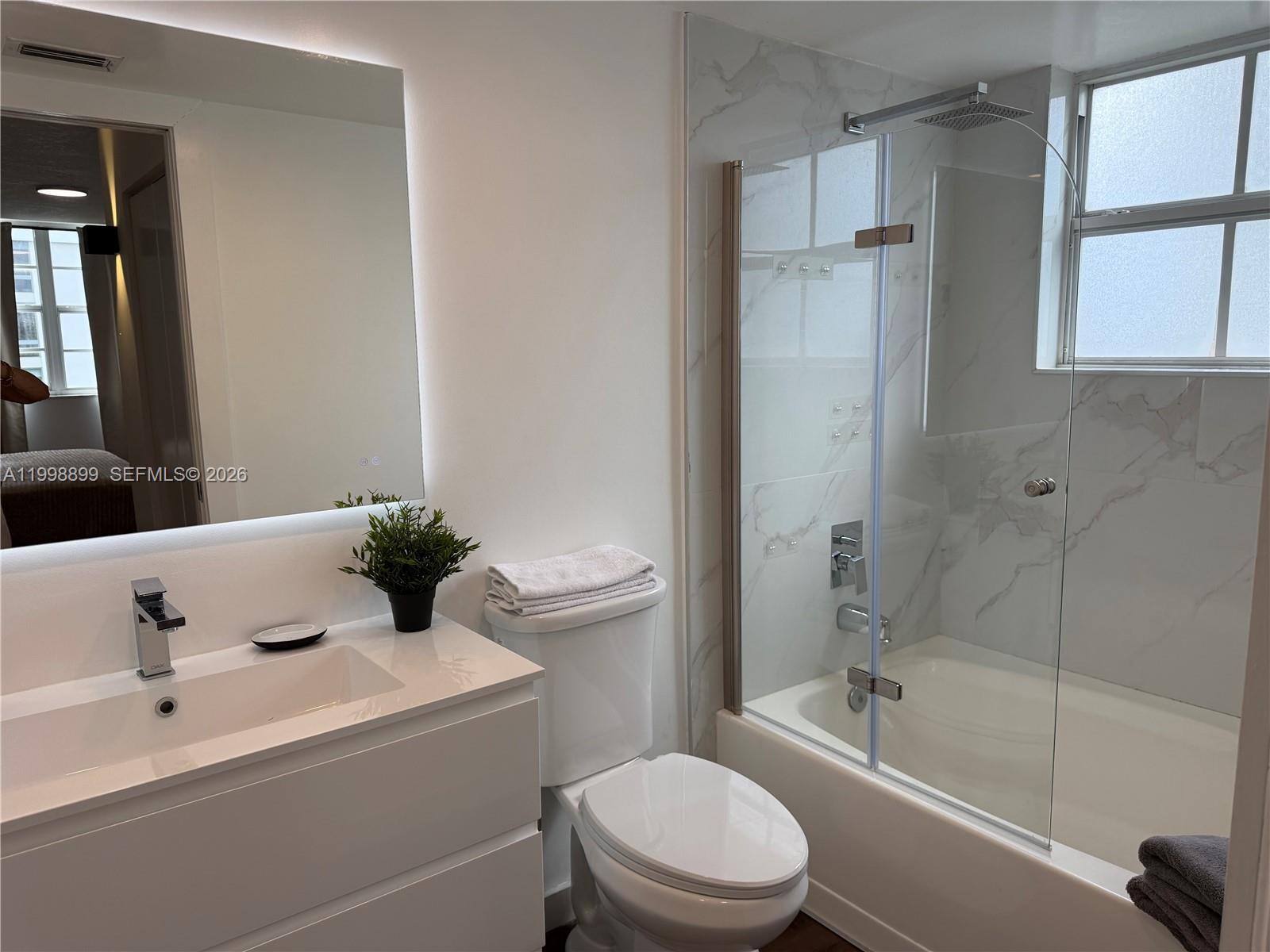 THE YACHT CLUB AT AVENTUR - Residential Lease