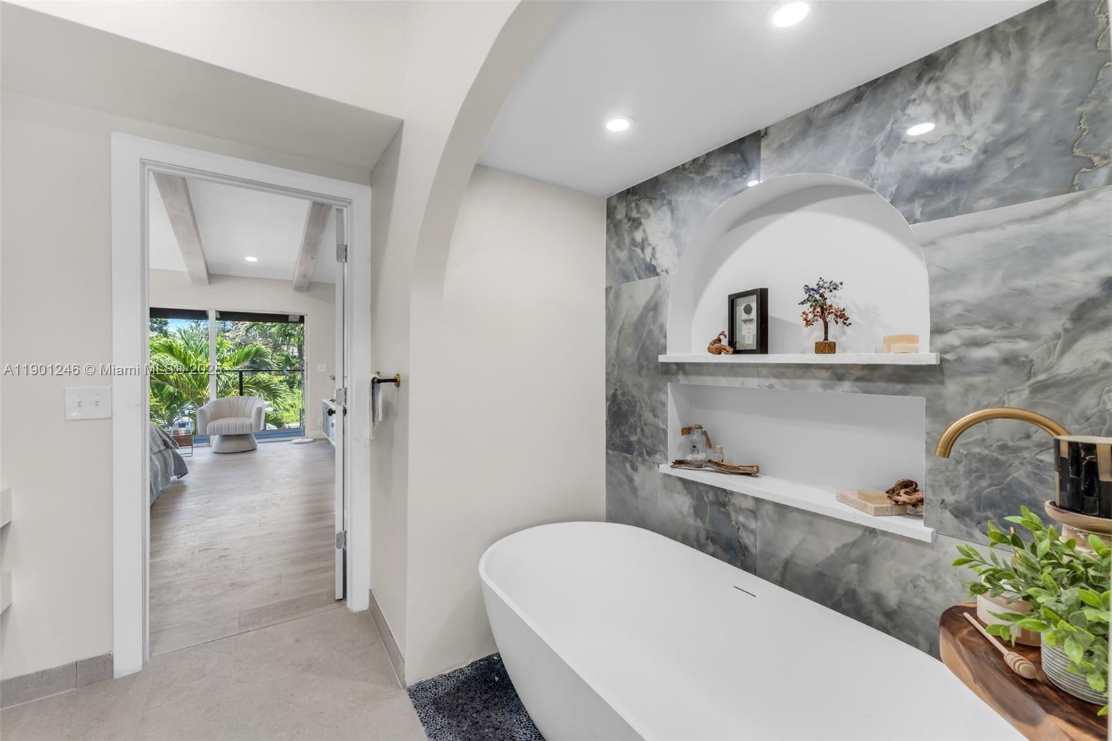 TWIN OAKS - Residential Lease