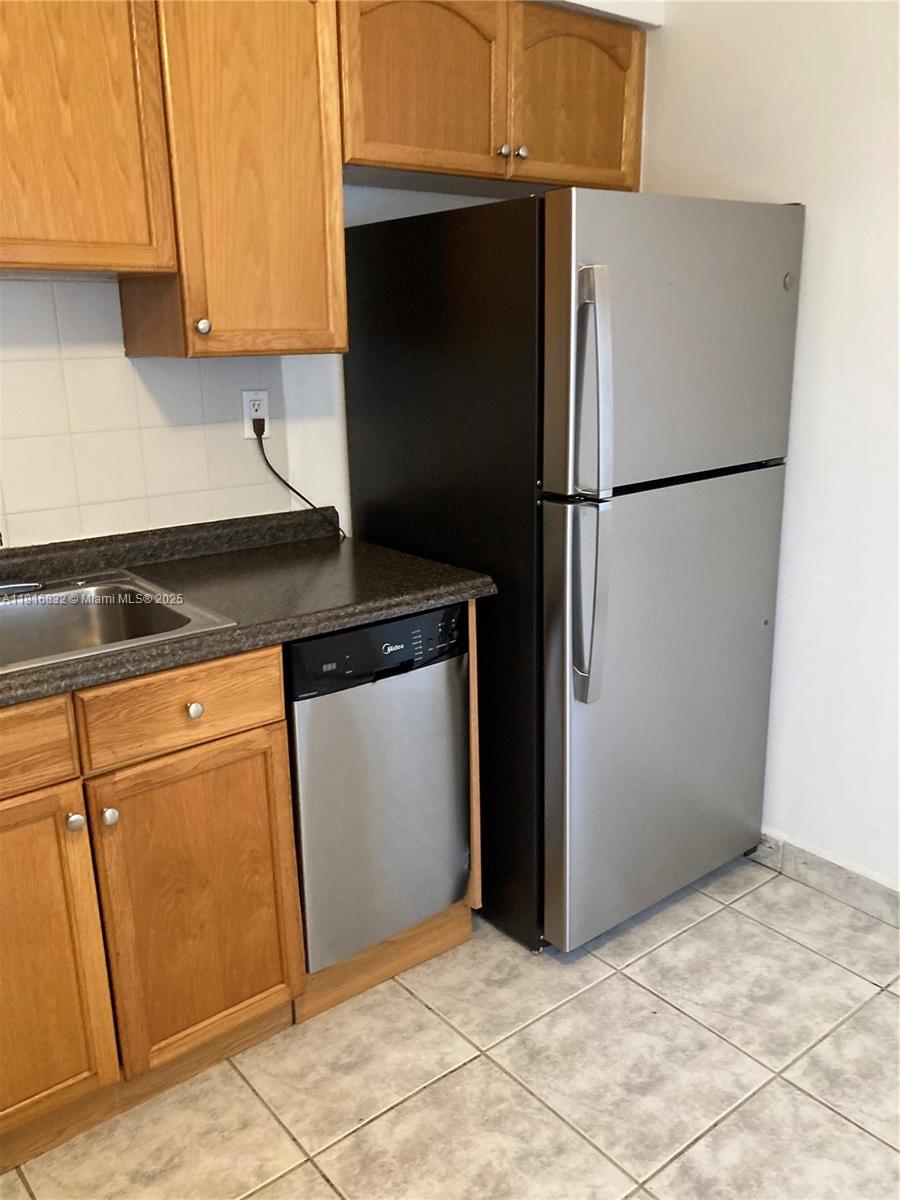 Rental Property at 812 Nw 2nd St 1-2, Hallandale Beach, Broward County, Florida - Bedrooms: 2 
Bathrooms: 2  - $2,400 MO.