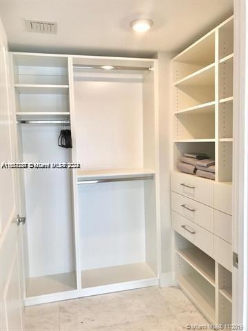 400 SUNNY ISLES CONDO EAS - Residential