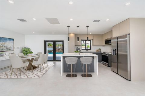 9230 SW 183rd Ter Palmetto Bay FL 33157