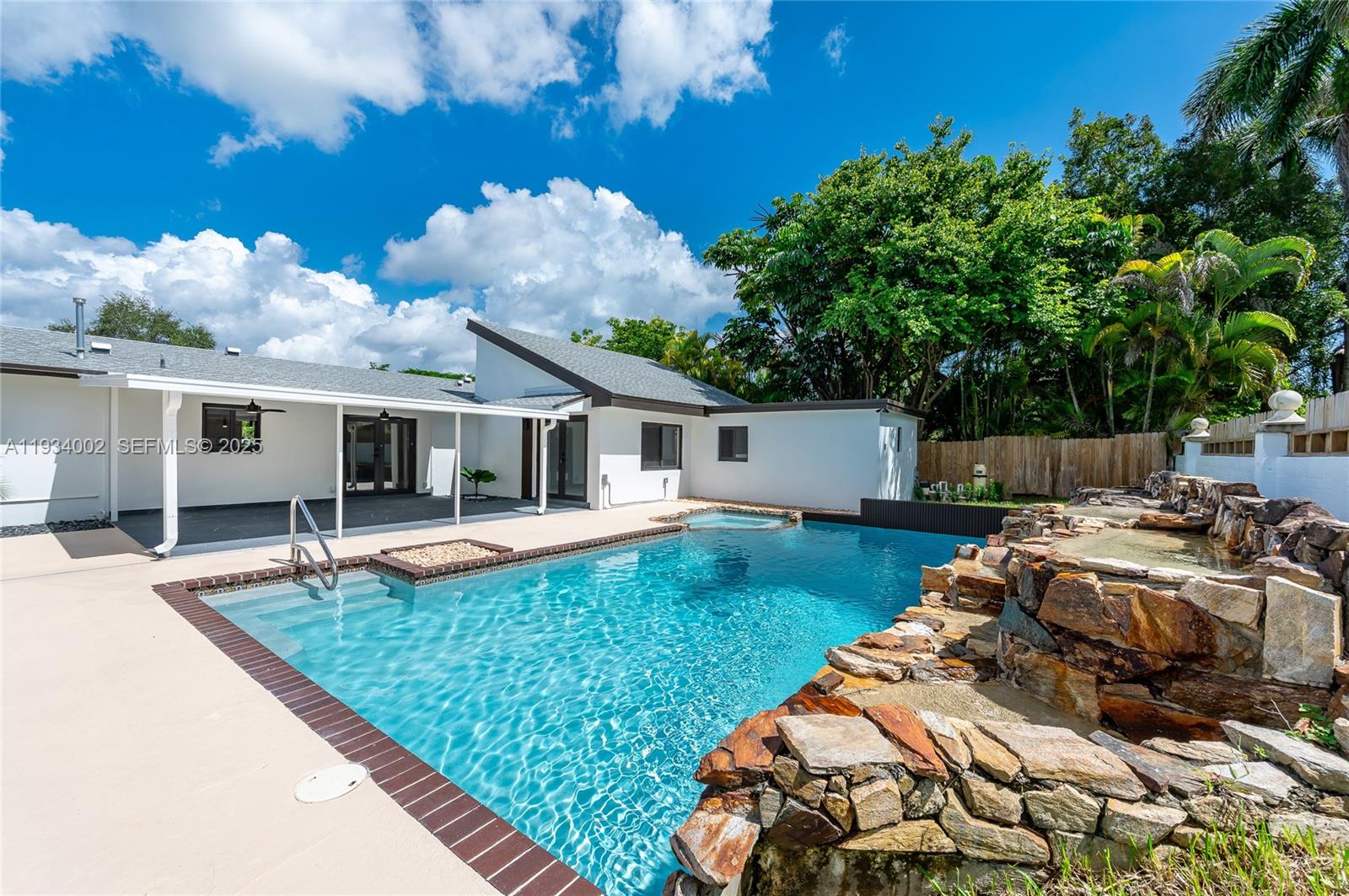 BEL AIRE SEC 16 - Residential