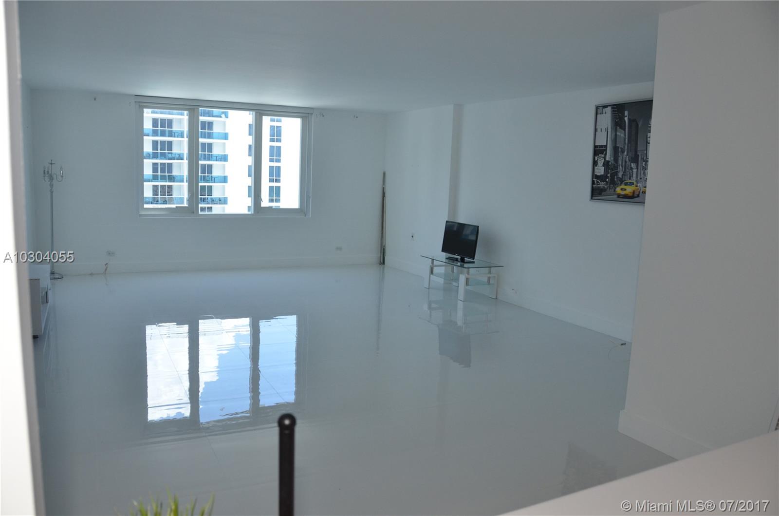 RONEY PALACE CONDO - Residential Lease