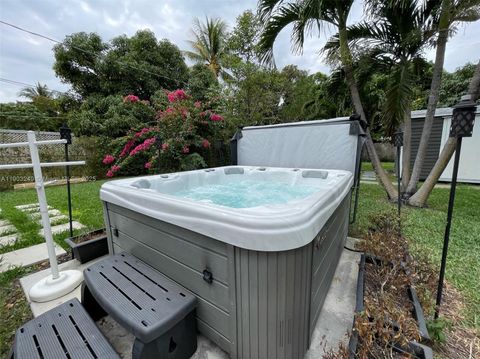 1545 NE 138th St North Miami FL 33161