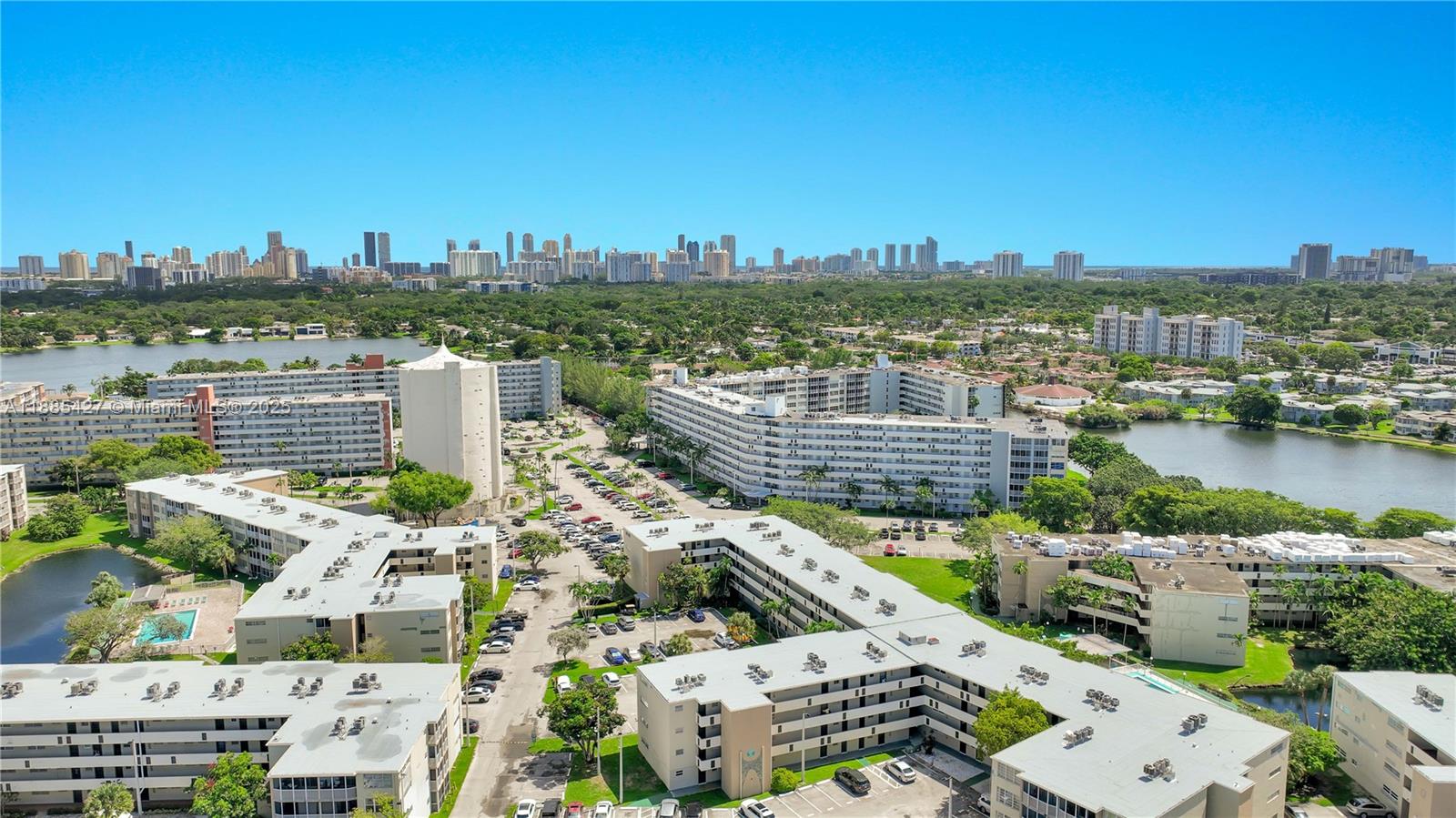 JADE WINDS GROUP ALLAMAND - Residential