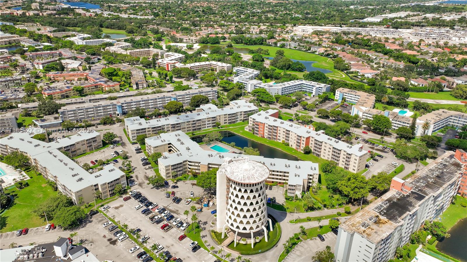 JADE WINDS GROUP ALLAMAND - Residential