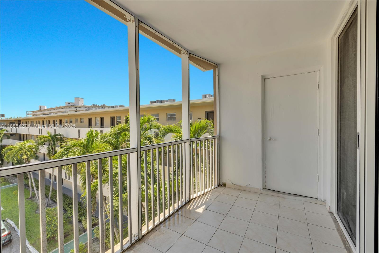 JADE WINDS GROUP ALLAMAND - Residential