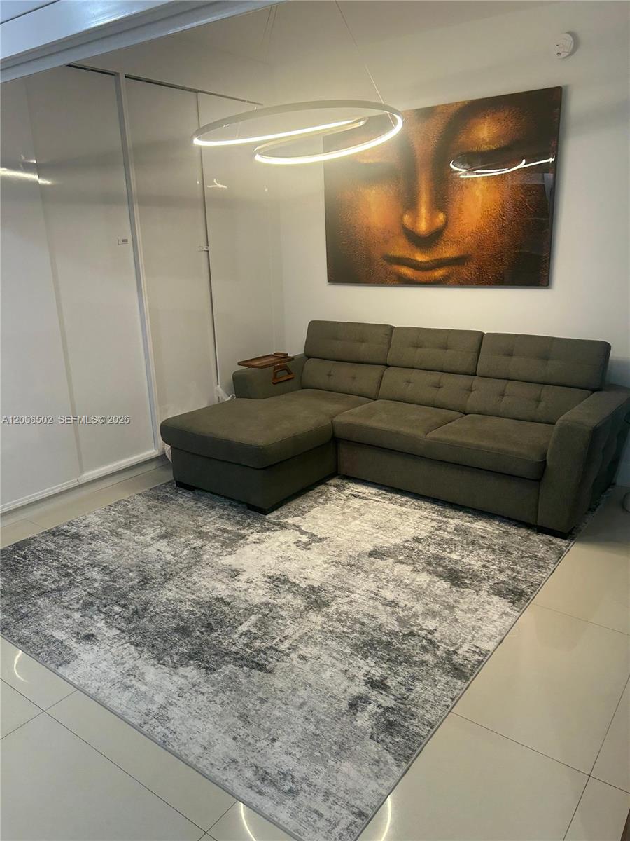 3340 NE 190th St 1407