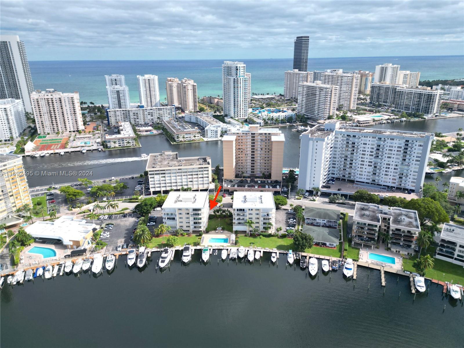 GOLDEN ISLES TOWERS CONDO - Residential