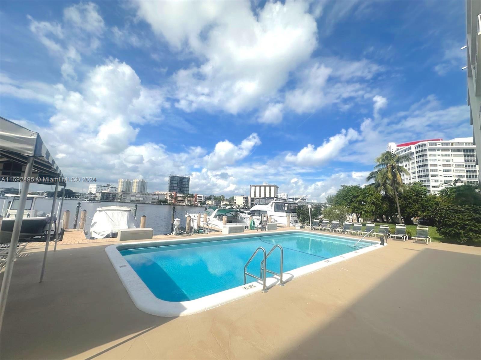 GOLDEN ISLES TOWERS CONDO - Residential