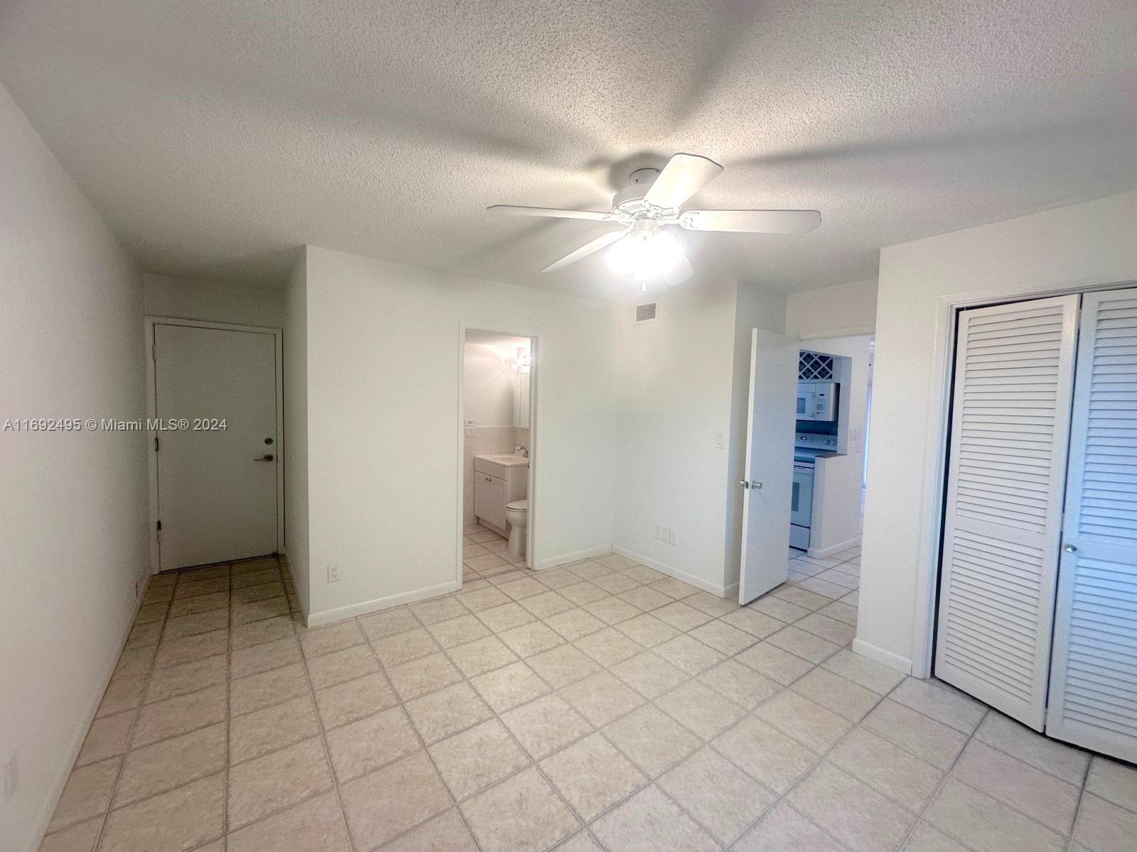 GOLDEN ISLES TOWERS CONDO - Residential
