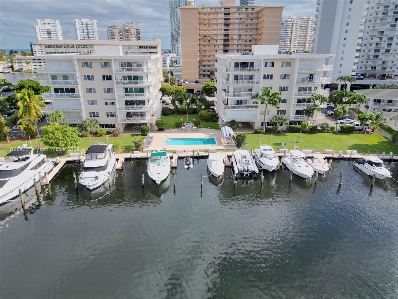 GOLDEN ISLES TOWERS CONDO - Residential