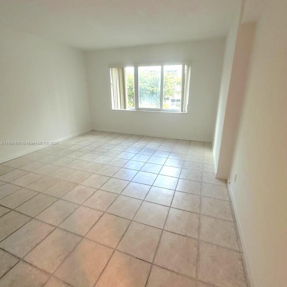 GOLDEN ISLES TOWERS CONDO - Residential