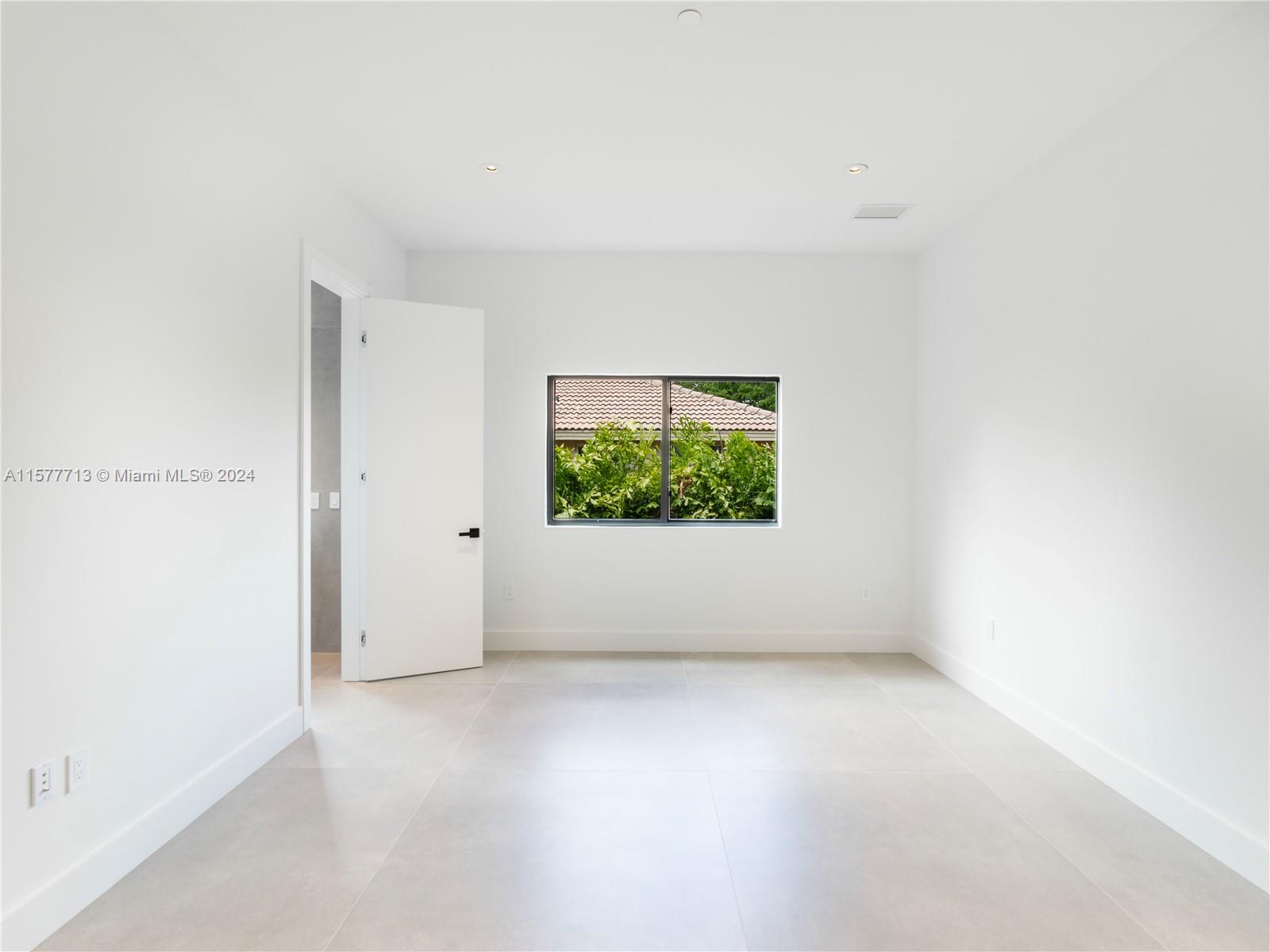 PLANTATION - Residential