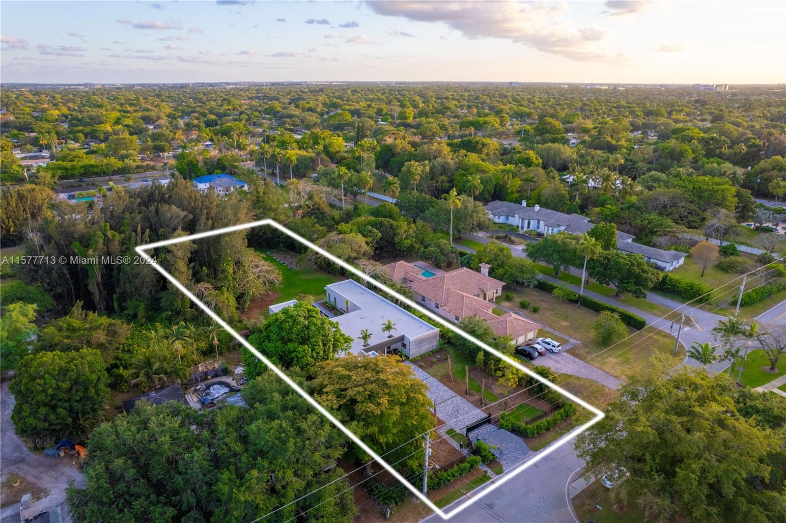 PLANTATION - Residential