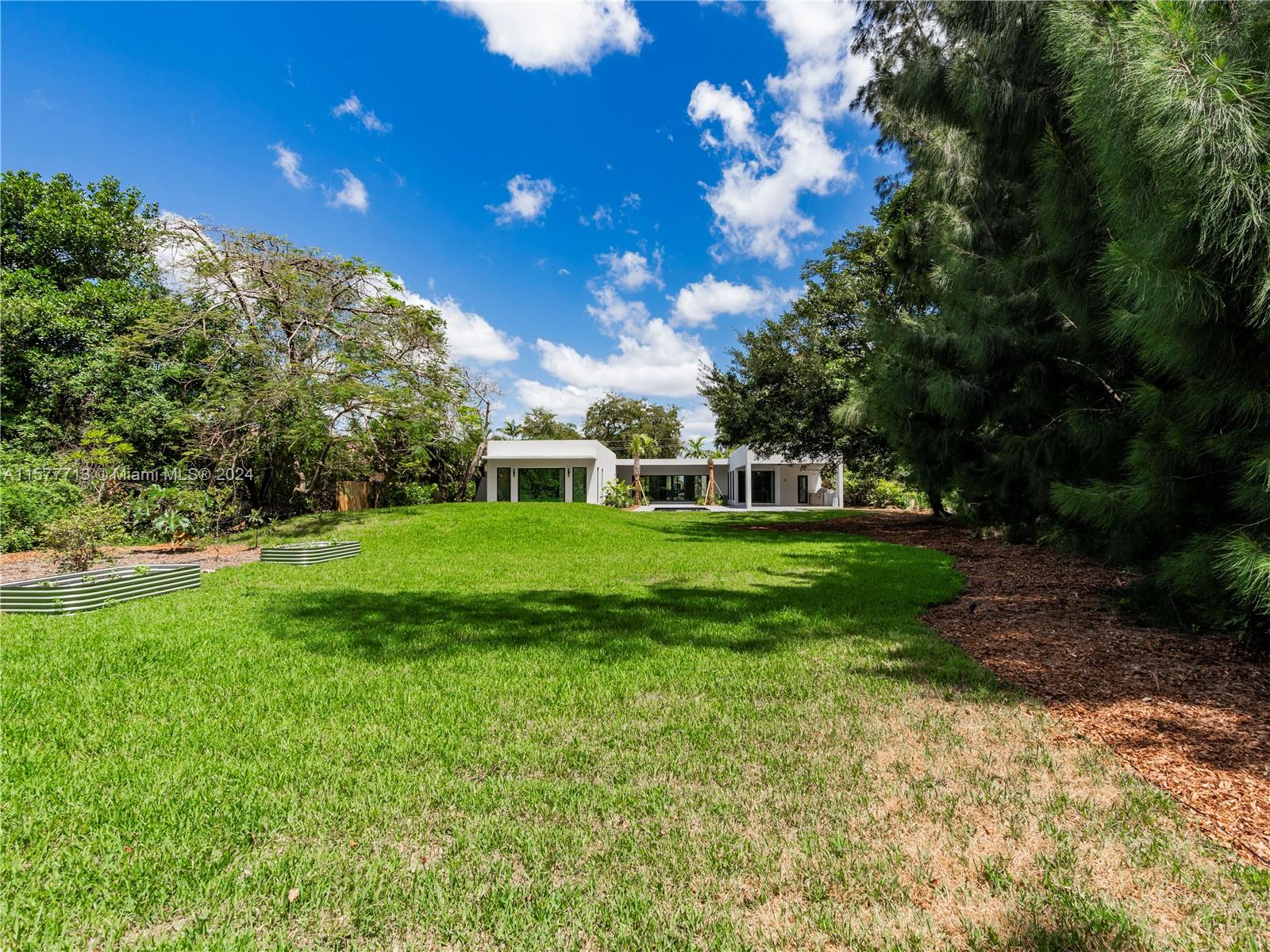 PLANTATION - Residential